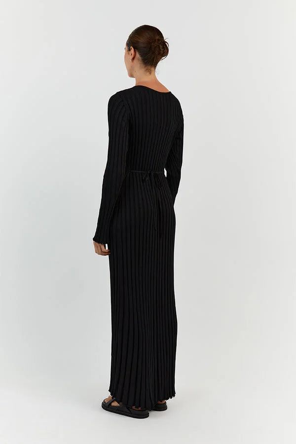 Luna™ | Elegant V-Neck Knitted Midi Dress