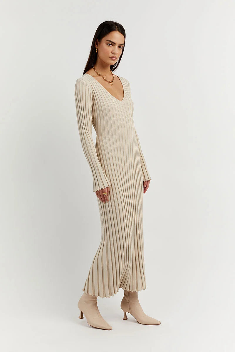 Luna™ | Elegant V-Neck Knitted Midi Dress