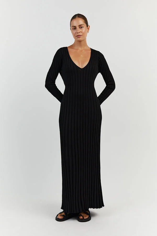 Luna™ | Elegant V-Neck Knitted Midi Dress