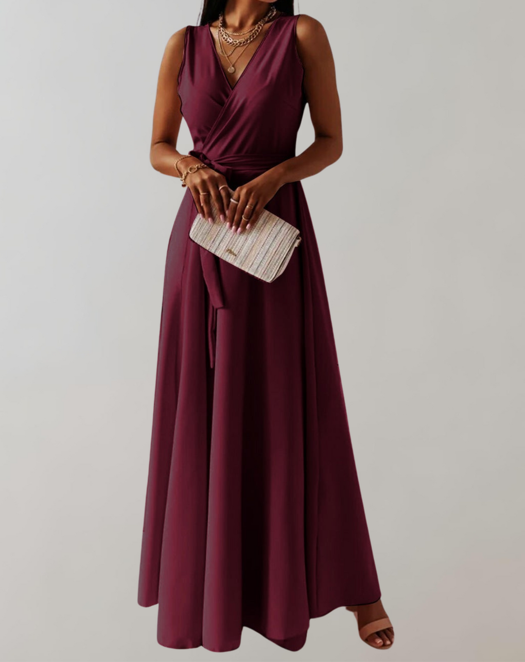 Izora - Elegant V-Neck Sleeveless Gown