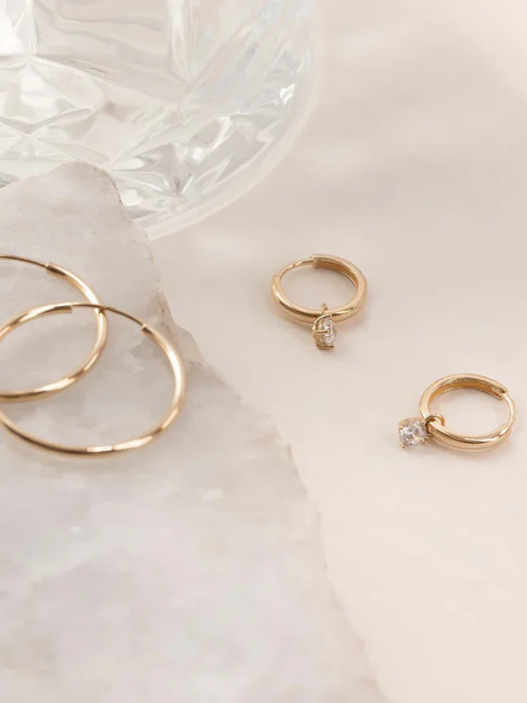 ELARO GOLD DROP HOOPS