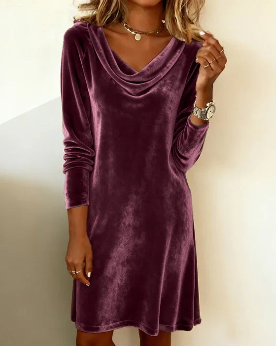 Felice - Loose Fitting Velvet Dress